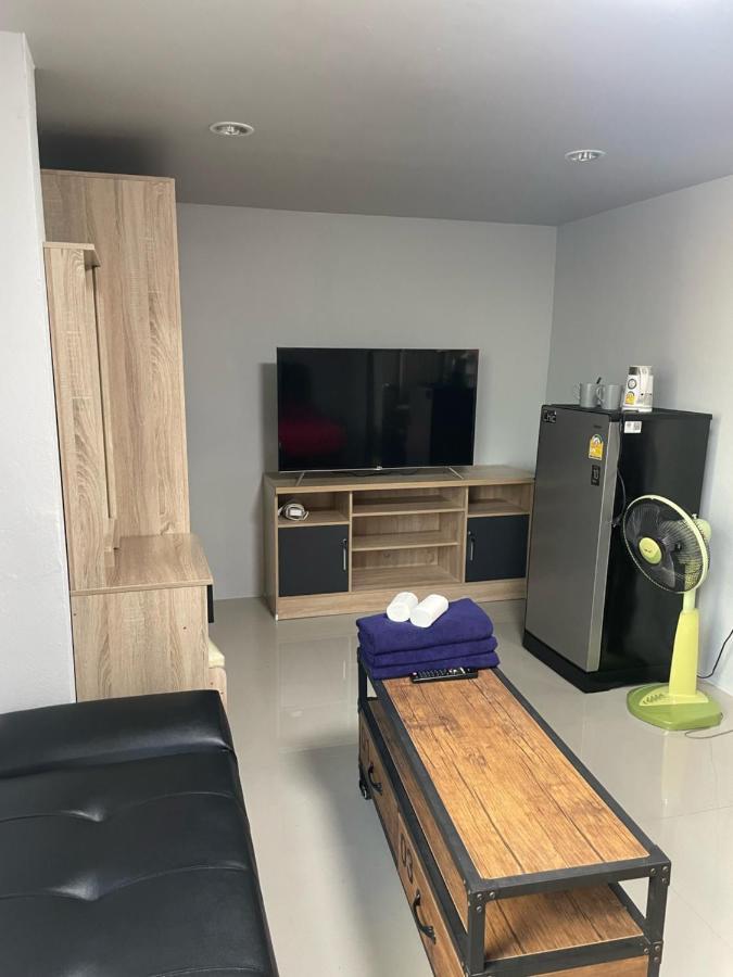 Happy Apple Guesthouse Pattaya Luaran gambar
